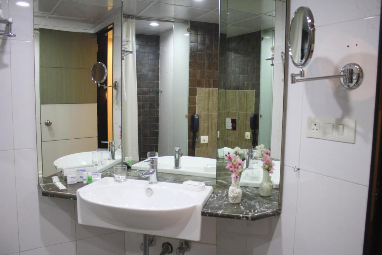 Orbett Hotel Pune Zewnętrze zdjęcie