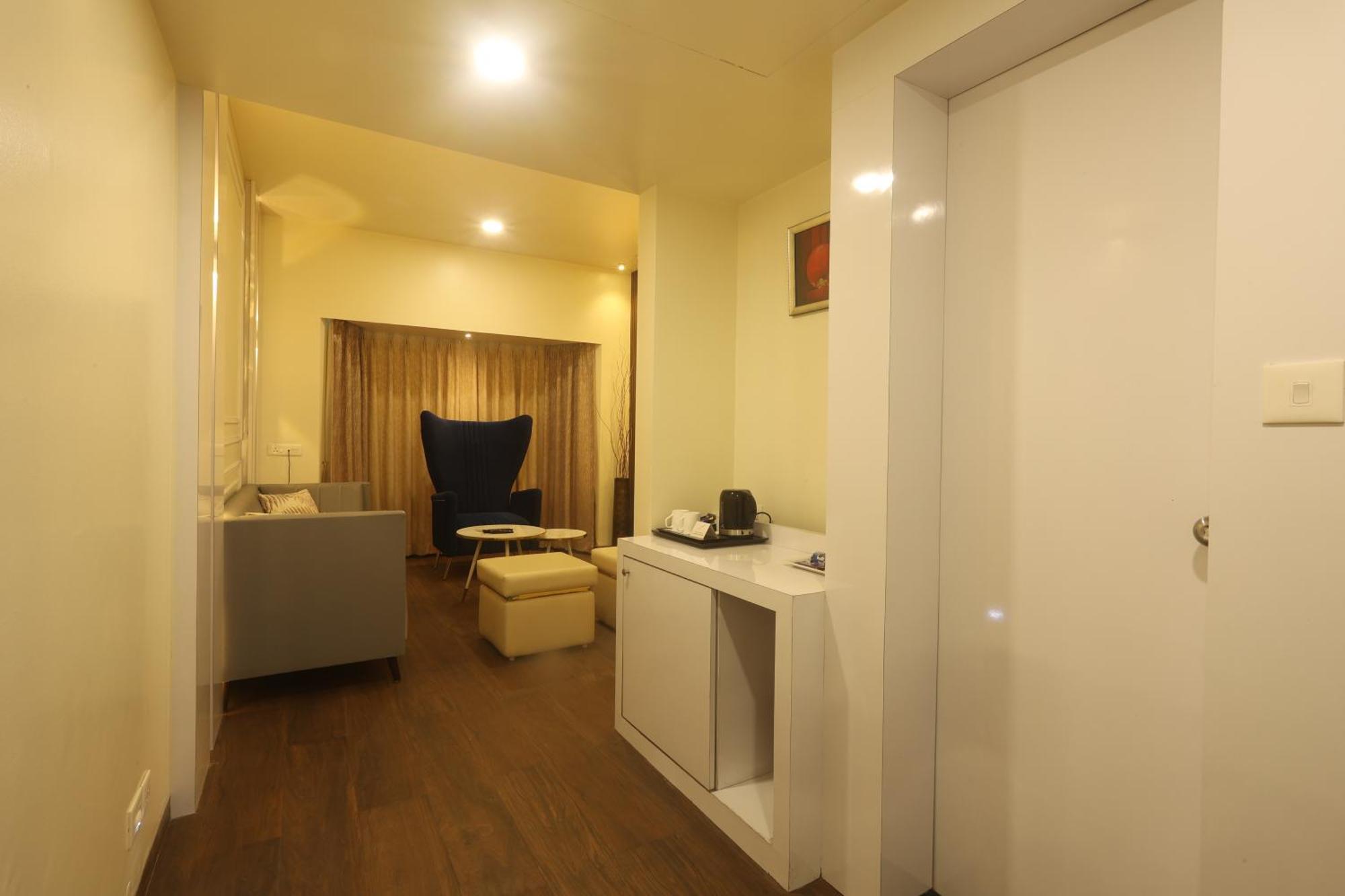 Orbett Hotel Pune Zewnętrze zdjęcie