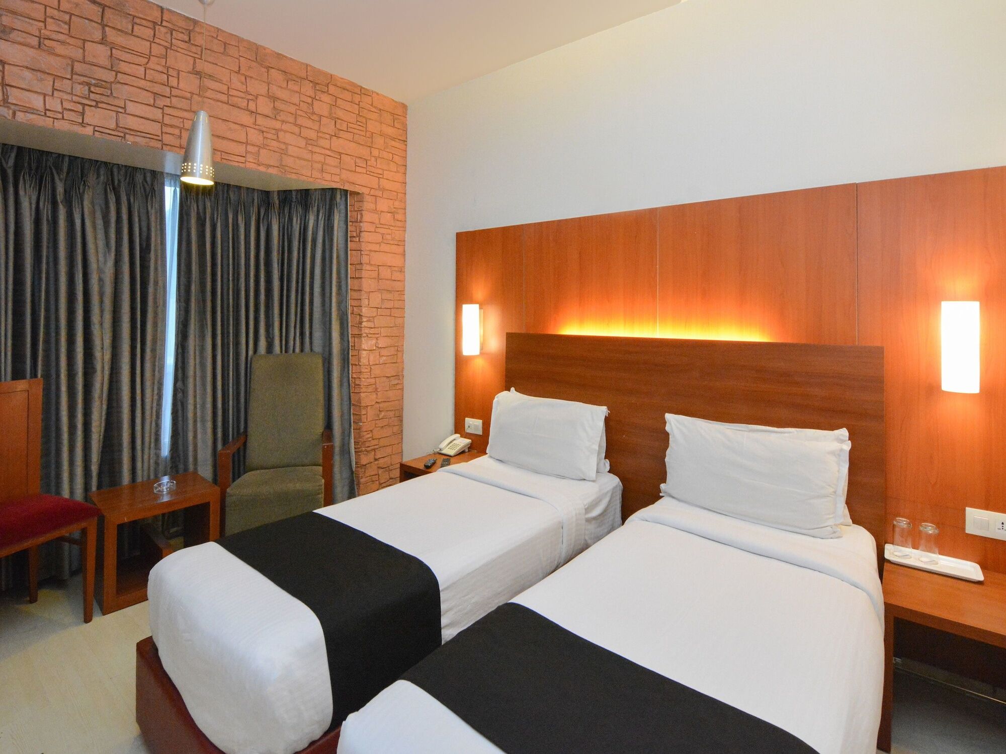 Orbett Hotel Pune Zewnętrze zdjęcie